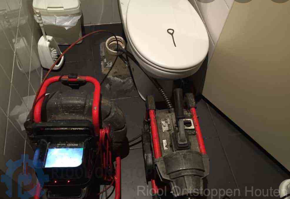 Wc Ontstoppen Houten Wc Ontstoppen Houten